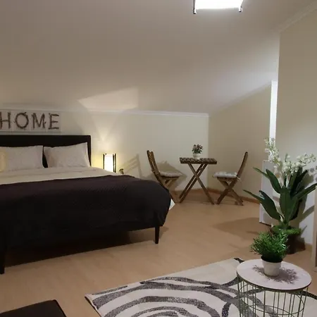Quartos Confortaveis Em Casa Proximo Ao Mosteiro 巴塔拉