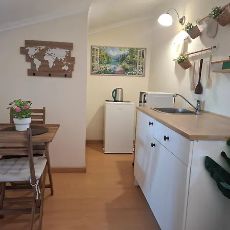 Δωμάτια σε οικογενειακή κατοικία Quartos Confortaveis Em Casa Proximo Ao Mosteiro *
